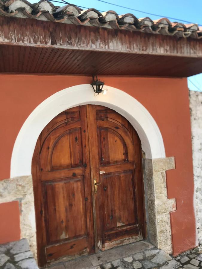 KALOSHI Villa Krujë Esterno foto
