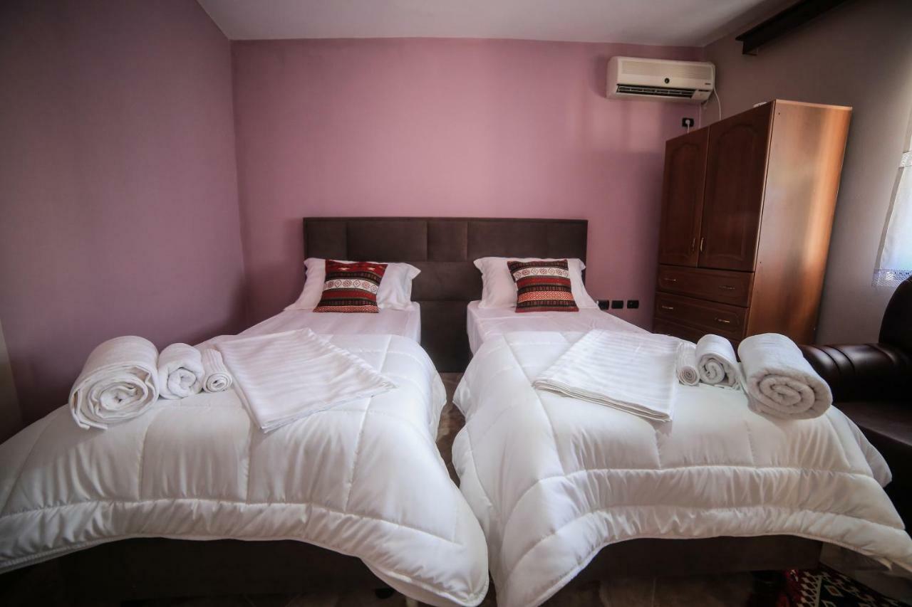 KALOSHI Villa Krujë Esterno foto